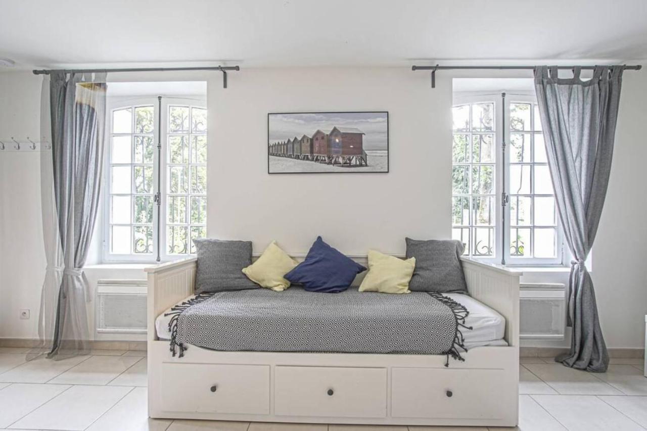 Appartement De Charme Dans Un Chateau A 5 Min D'Honfleur Gonneville-sur-Honfleur Exterior foto