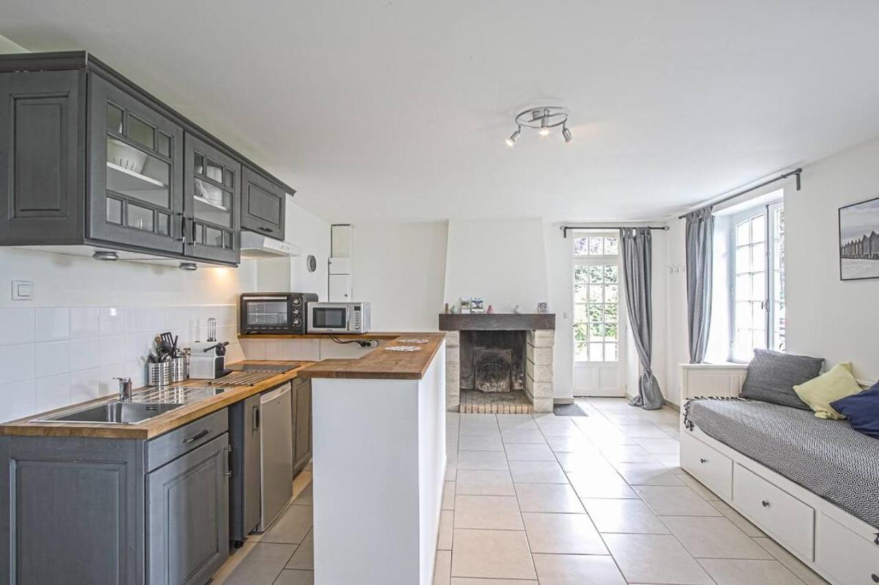 Appartement De Charme Dans Un Chateau A 5 Min D'Honfleur Gonneville-sur-Honfleur Exterior foto