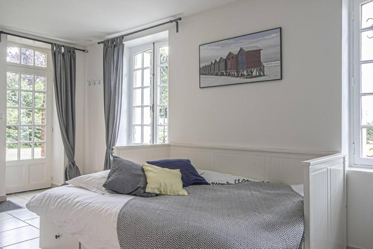 Appartement De Charme Dans Un Chateau A 5 Min D'Honfleur Gonneville-sur-Honfleur Exterior foto